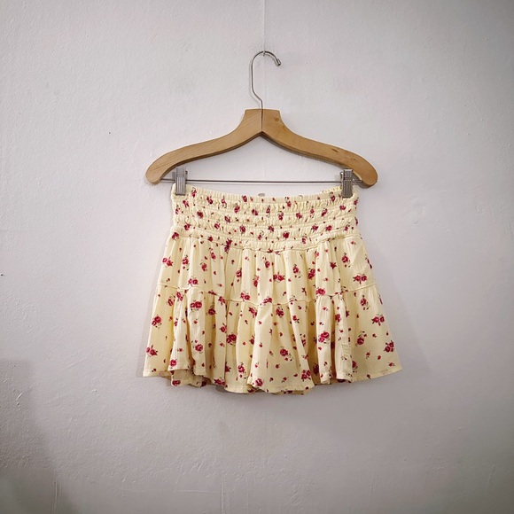 Garage Smocked Mini Floral Skirt Skort Yellow Pink Flowers - Picture 3 of 8